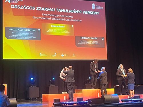 Szakmasz3.jpg